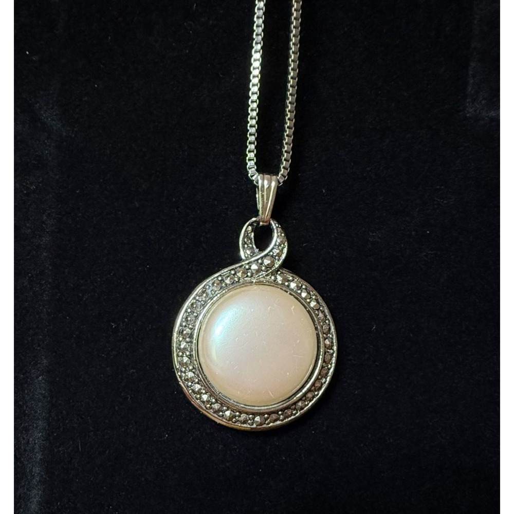 VTG Avon Heirloom Riches Pendant Silver Tone Faux Pearl & Marcasite Reversible